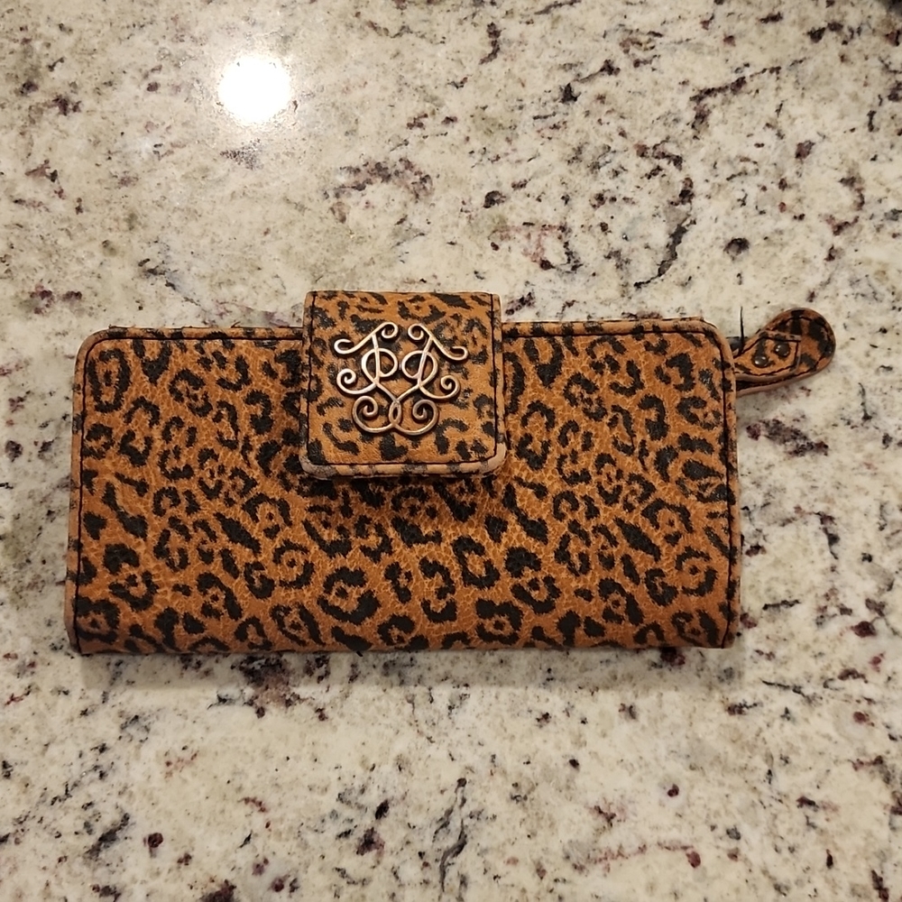 Jessica Simpson cheetah wallet